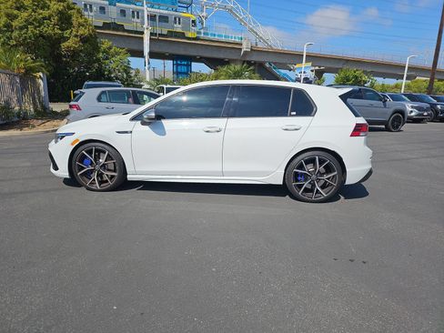 Certified 2023 Volkswagen Golf R AWD/4WD image 8