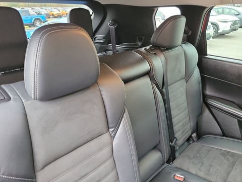 Used 2022 Mitsubishi Outlander SE image 32