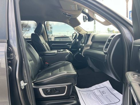 Used 2019 RAM 1500 Laramie image 31
