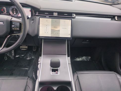 New 2026 Land Rover Range Rover Velar Dynamic SE image 22