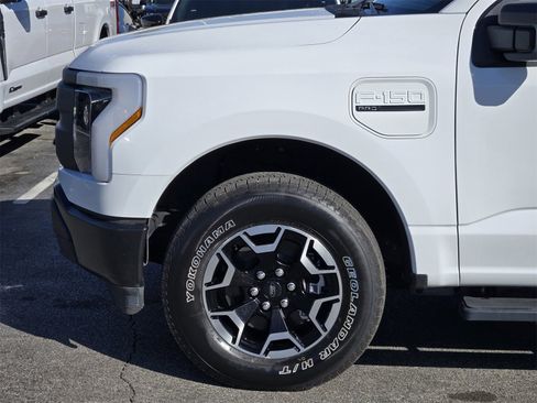 Used 2023 Ford F150 Lightning Pro image 8