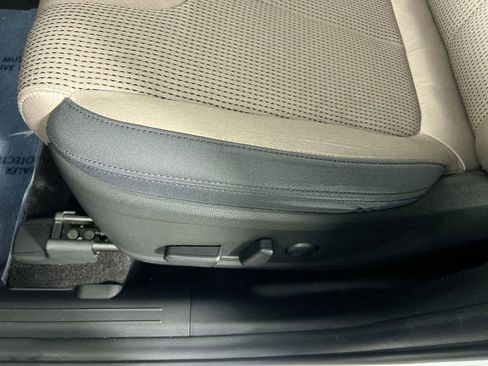 Used 2023 Hyundai Santa Fe SEL w/ Cargo Package image 13