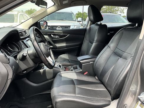 Used 2017 Nissan Rogue Sport SL image 12