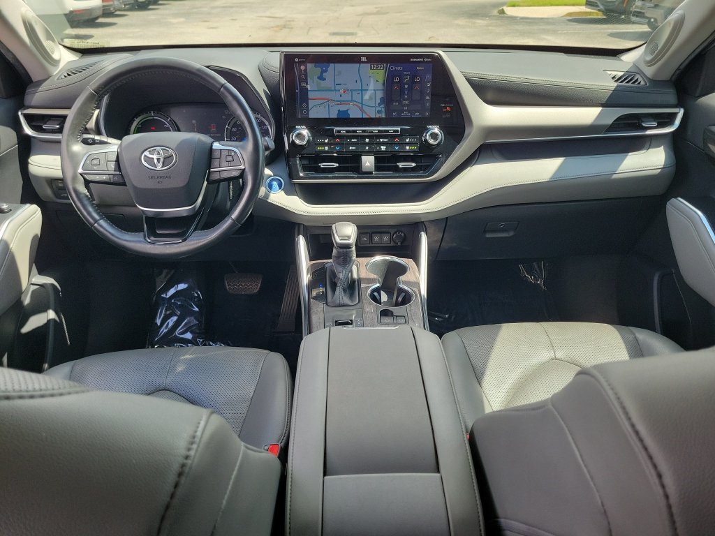Used 2020 Toyota Highlander Limited AWD/4WD image 12