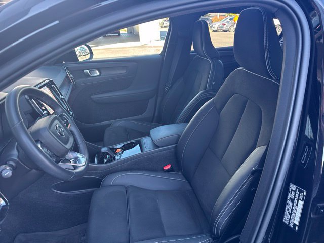 Used 2023 Volvo C40 P8 Recharge Plus w/ Climate Package AWD/4WD image 10