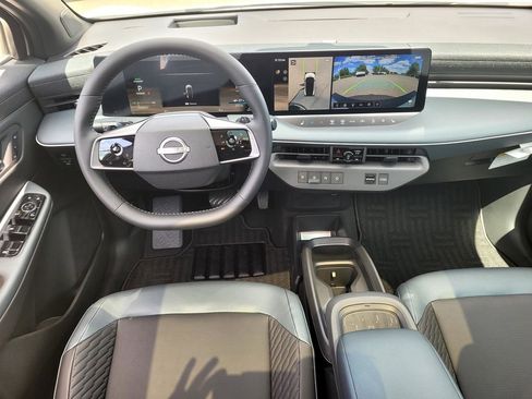 New 2026 Nissan Leaf Platinum+ w/ Cargo Package (Platinum+) FWD image 10