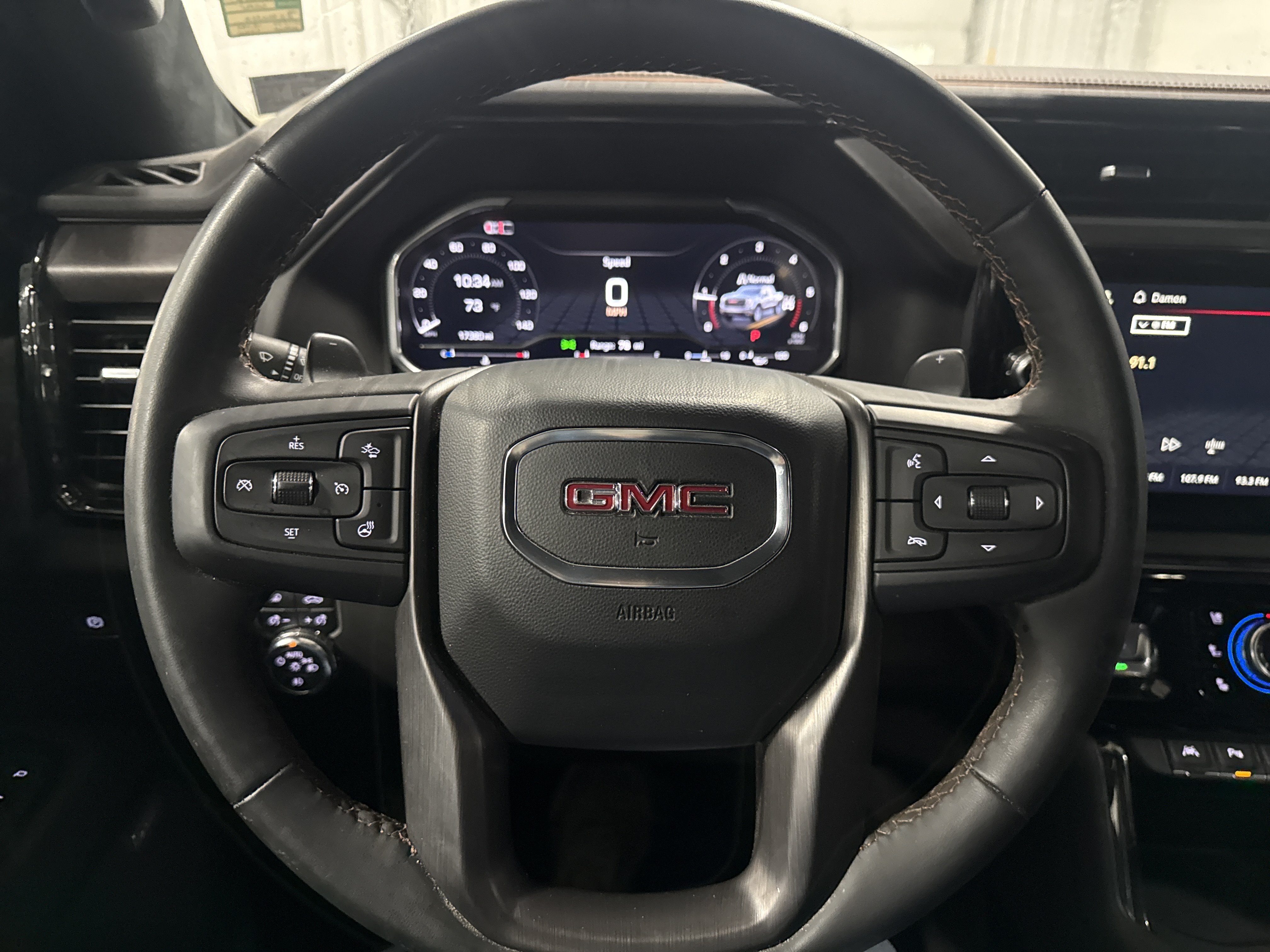 Used 2024 GMC Sierra 1500 AT4 w/ AT4 Preferred Package AWD/4WD image 10