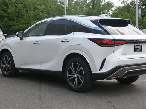 Used 2023 Lexus RX 350 Premium w/ Accessory Package AWD/4WD image 7
