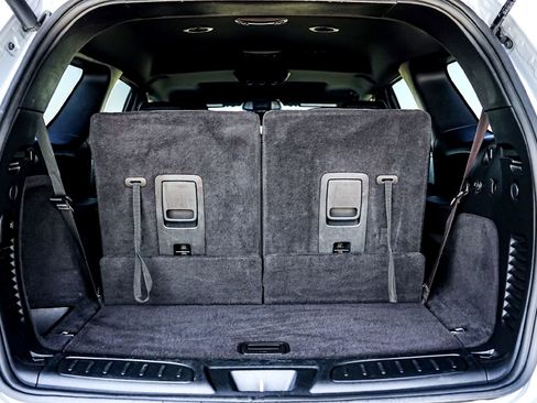 Used 2024 Dodge Durango GT image 32