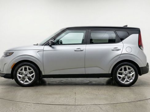 Used 2025 Kia Soul LX w/ LX Technology Package image 5