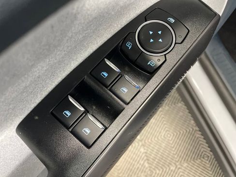 New 2025 Ford Maverick XLT image 16