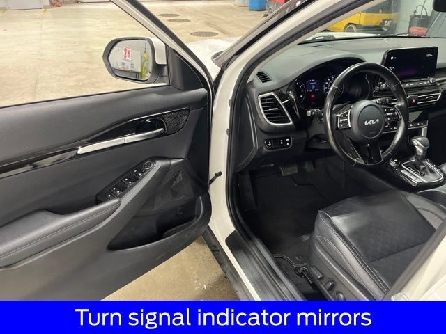 Used 2022 Kia Seltos EX AWD/4WD image 24