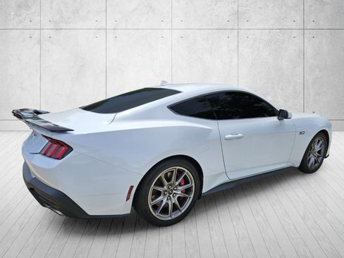 Used 2024 Ford Mustang GT Premium RWD image 7