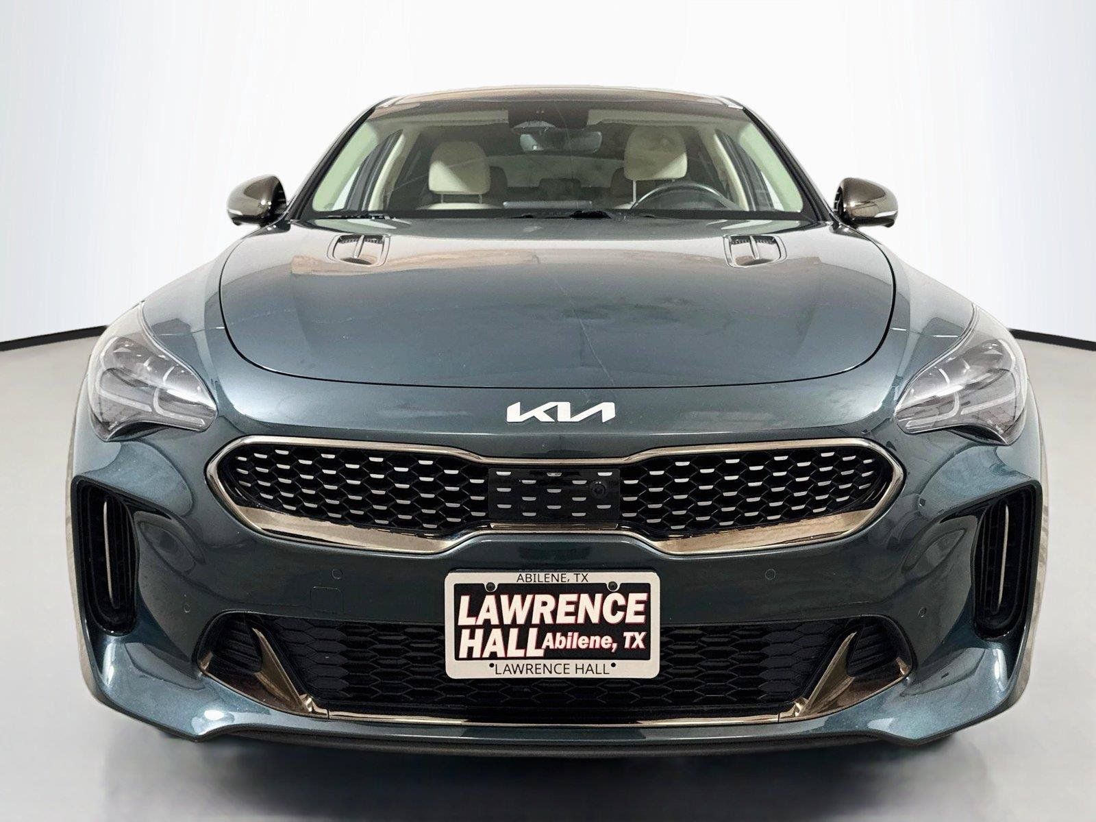 Used 2023 Kia Stinger GT2 RWD image 2