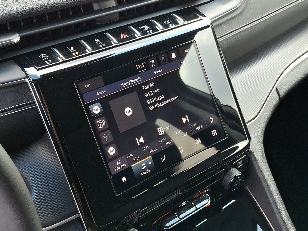 Certified 2023 Jeep Grand Cherokee Laredo X AWD/4WD image 17