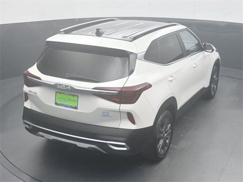 Used 2023 Kia Seltos S w/ Navigation Package image 25
