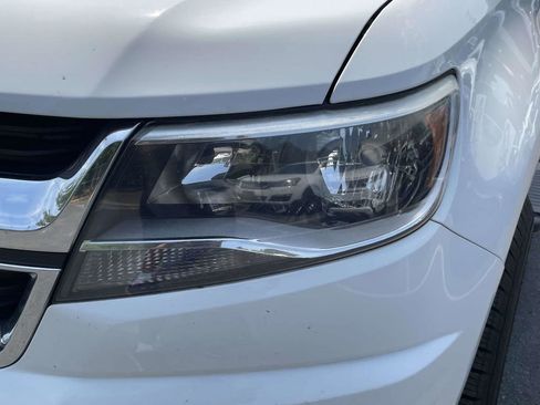 Used 2019 Chevrolet Colorado W/T AWD/4WD image 8