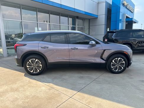 Used 2024 Chevrolet Blazer EV LT AWD/4WD image 6