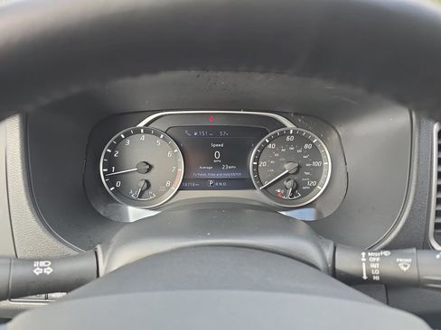 Used 2024 Nissan Frontier SV w/ SV Convenience Package image 22