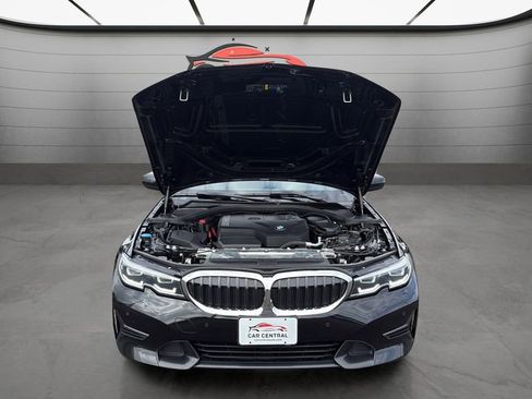 Used 2021 BMW 330i xDrive Sedan w/ Premium Package AWD/4WD image 22