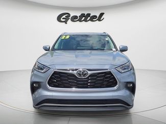 Used 2023 Toyota Highlander Limited video 2