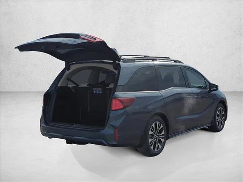 New 2026 Honda Odyssey Elite image 2