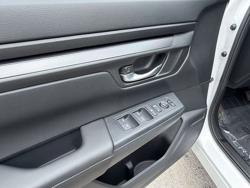Used 2025 Honda CR-V EX image 15