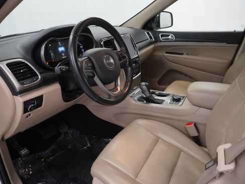 Used 2021 Jeep Grand Cherokee Limited AWD/4WD image 18