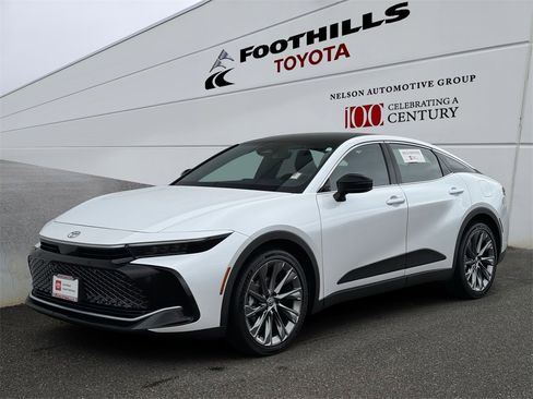 Certified 2026 Toyota Crown Limited w/ Advanced Technology Package image 3