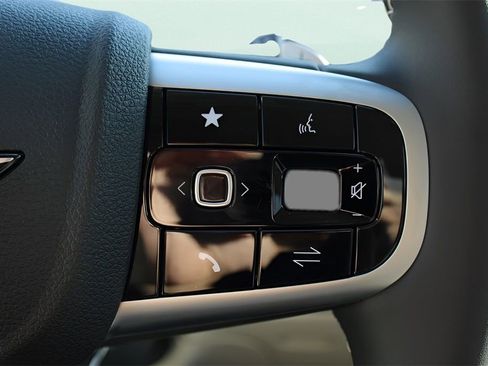 New 2026 Genesis GV70 2.5T Select image 17