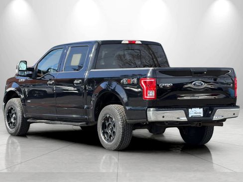 Used 2017 Ford F150 XLT w/ Trailer Tow Package image 6