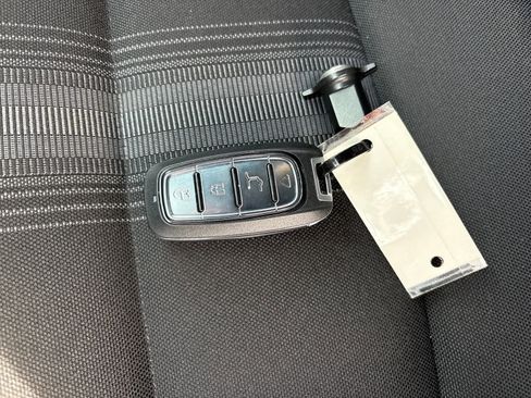 Used 2025 Honda Civic Sport image 29