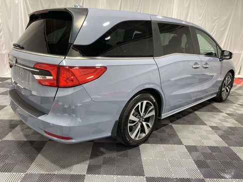 Used 2023 Honda Odyssey Touring image 4