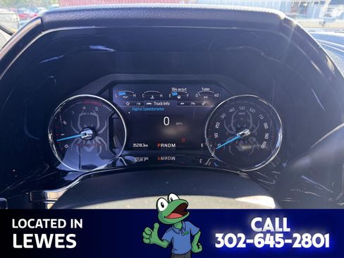 Used 2022 Ford F250 Lariat w/ Black Appearance Package image 16