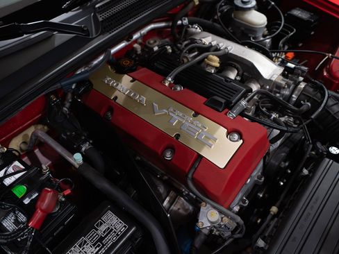 Used 2004 Honda S2000 image 57