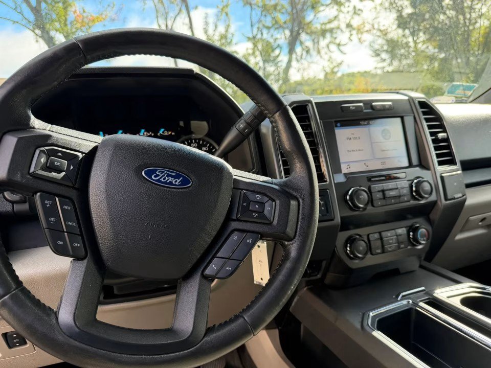 Used 2019 Ford F150 XLT w/ Equipment Group 302A Luxury AWD/4WD image 16