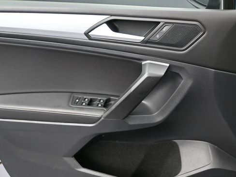 Used 2023 Volkswagen Tiguan S image 11