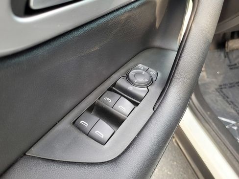 Used 2022 Chevrolet Blazer LT FWD image 26