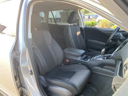 Used 2024 Subaru Outback Premium AWD/4WD image 25