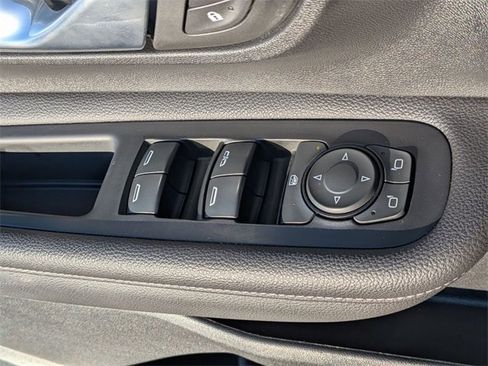 Used 2022 GMC Terrain SLT image 15