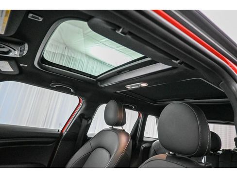 Used 2020 MINI Cooper 4-Door Hardtop w/ Storage Package FWD image 32