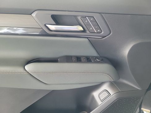 New 2026 GMC Terrain AT4 w/ Convenience Package III AWD/4WD image 14