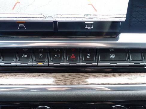 Used 2024 GMC Sierra 1500 Elevation AWD/4WD image 44