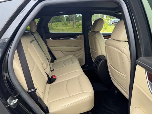 Used 2017 Cadillac XT5 Luxury w/ Driver Awareness Package image 13