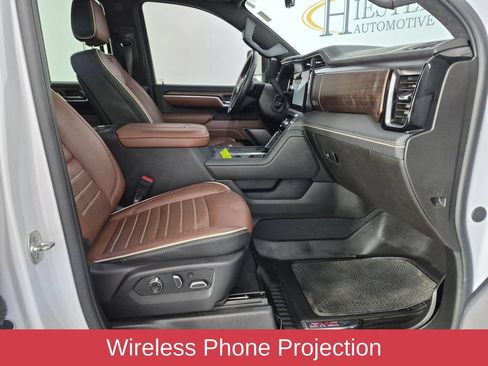 Used 2025 GMC Sierra 3500 Denali Ultimate AWD/4WD image 39