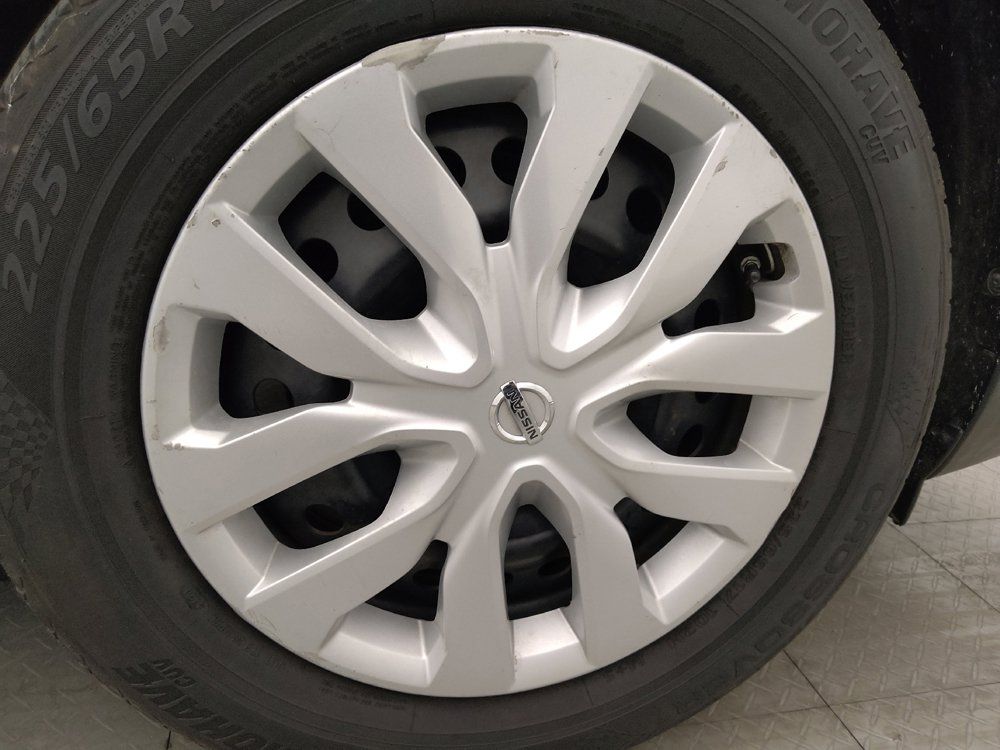 Used 2016 Nissan Rogue S FWD image 31