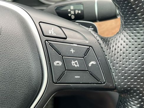 Certified 2016 Mercedes-Benz E 350 4MATIC Sedan image 23