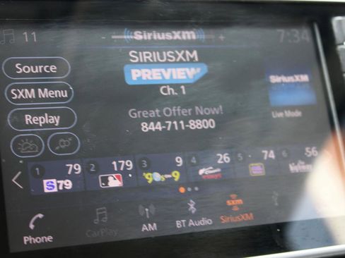 Used 2019 Nissan Kicks SV image 31