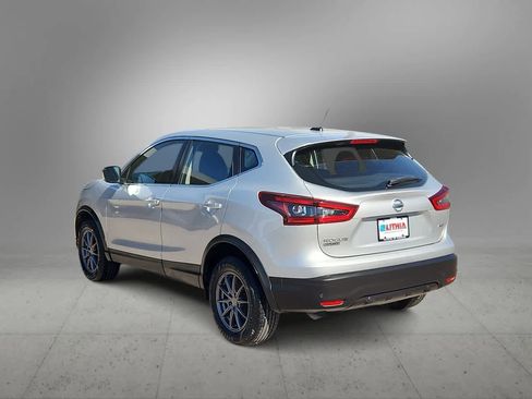 Used 2020 Nissan Rogue Sport S image 6