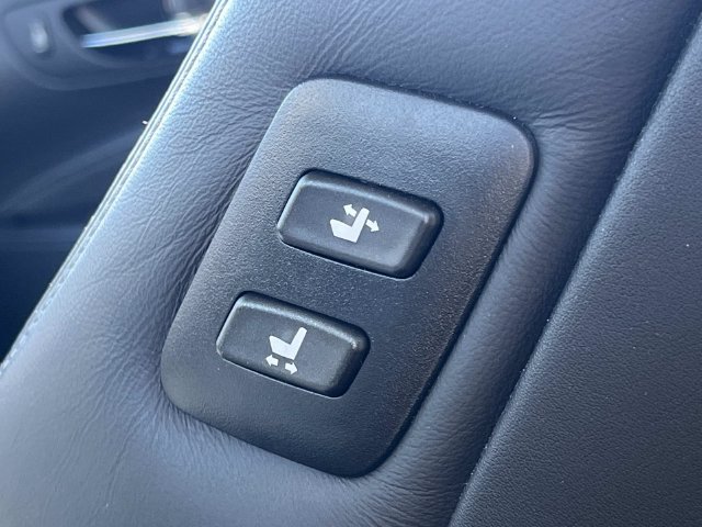 Used 2014 Lexus LS 460 w/ Comfort Package RWD image 18